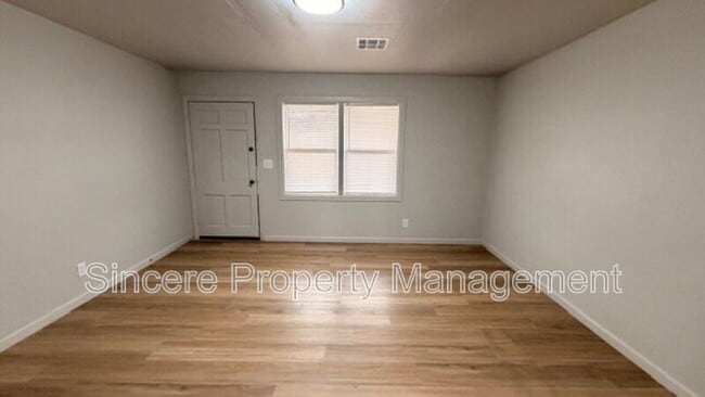 3214 S St Clair Ave in Oklahoma City, OK - Building Photo - Building Photo