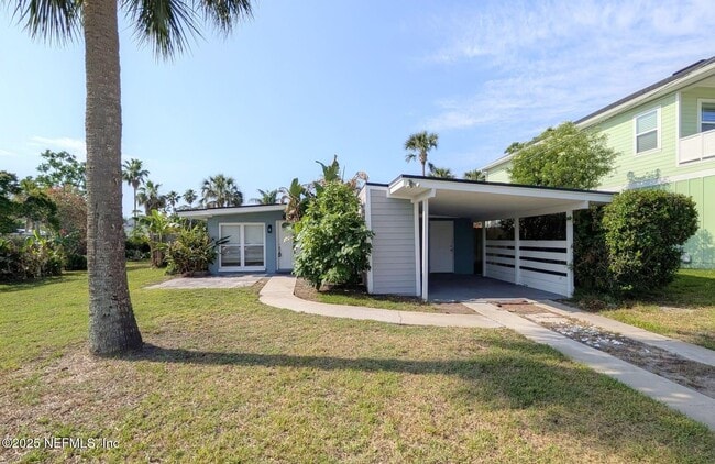 property at 802 8th Ave N
