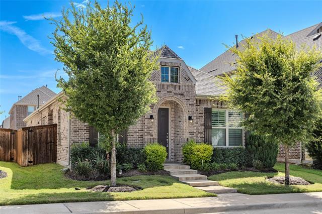 12750 Mercer Pkwy in Farmers Branch, TX - Building Photo - Building Photo