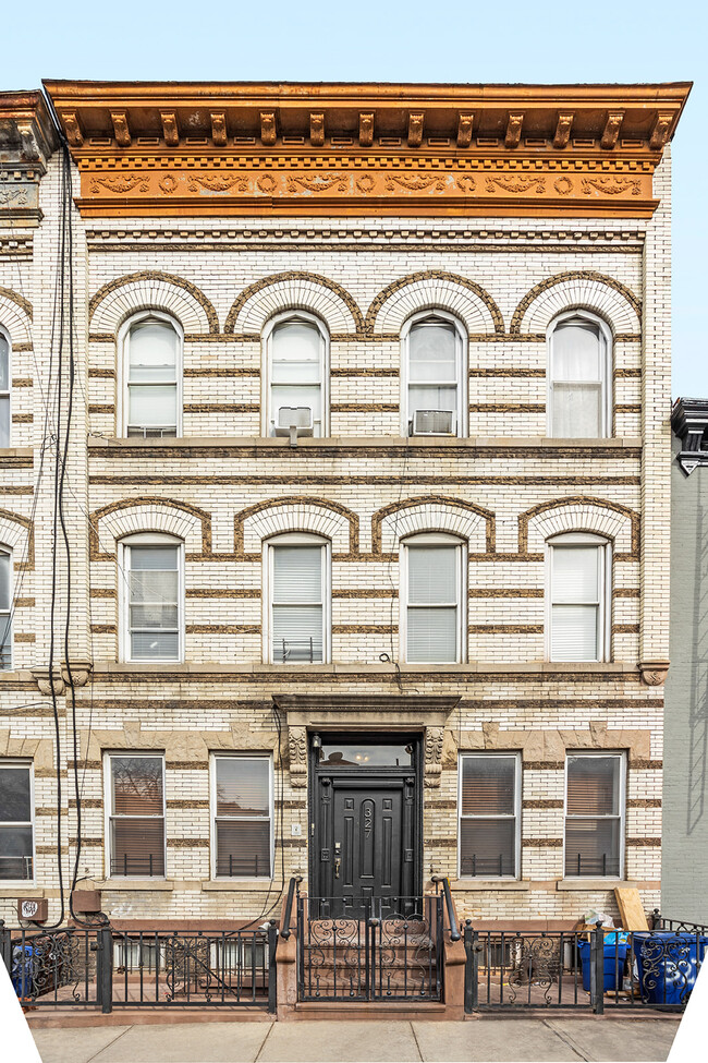 327 Sumpter St in Brooklyn, NY - Building Photo - Building Photo