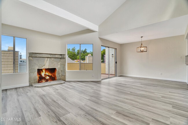 18408 Hatteras St in Los Angeles, CA - Building Photo - Building Photo