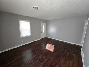 204 Greenlaw Ave in Memphis, TN - Building Photo - Building Photo