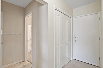 1801 NE 62nd St in Fort Lauderdale, FL - Building Photo - Building Photo