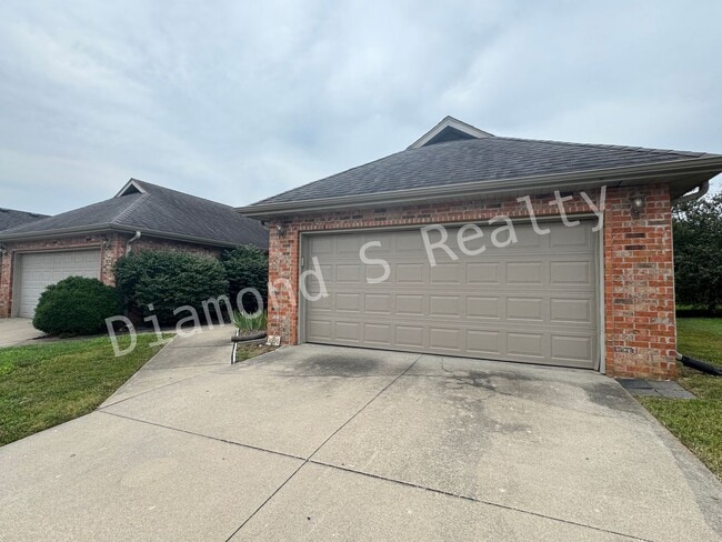 1434 W Sackett St in Springfield, MO - Building Photo - Building Photo