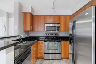 1055 Crystal Way in Delray Beach, FL - Building Photo