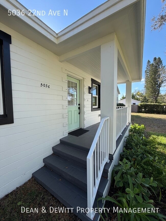 5036 22nd Ave N in St. Petersburg, FL - Building Photo - Building Photo