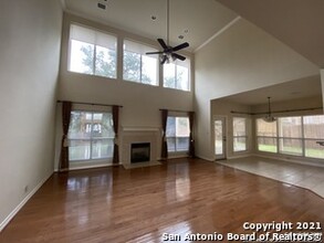 8451 Magdalena Run in Helotes, TX - Building Photo - Building Photo