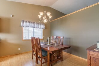 9397 Imbler Tr in Lakeville, MN - Building Photo - Building Photo
