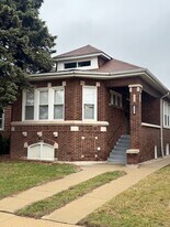 10641 S Normal Ave in Chicago, IL - Building Photo