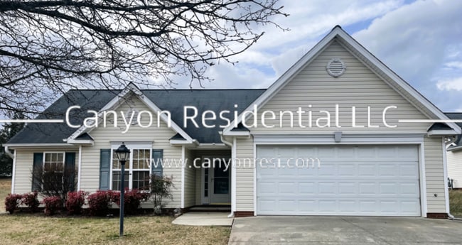 property at 3320 Trenchard Ln