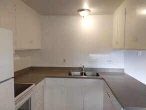 781 Farm Dr, Unit 3 in San Jose, CA - Building Photo - Building Photo