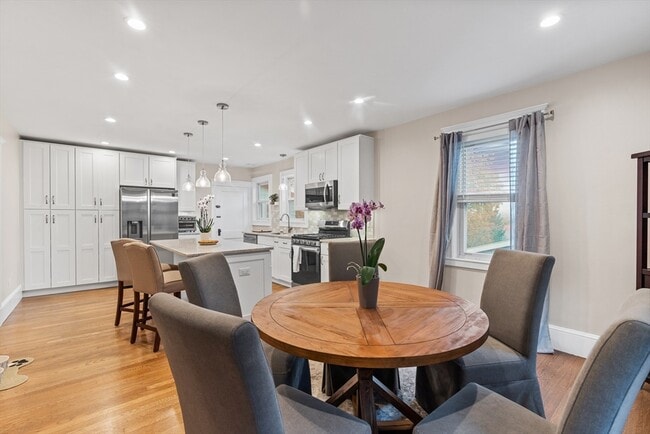 property at 14 Hood St