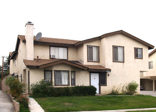 14871 Harper St in Midway City, CA - Foto de edificio - Building Photo