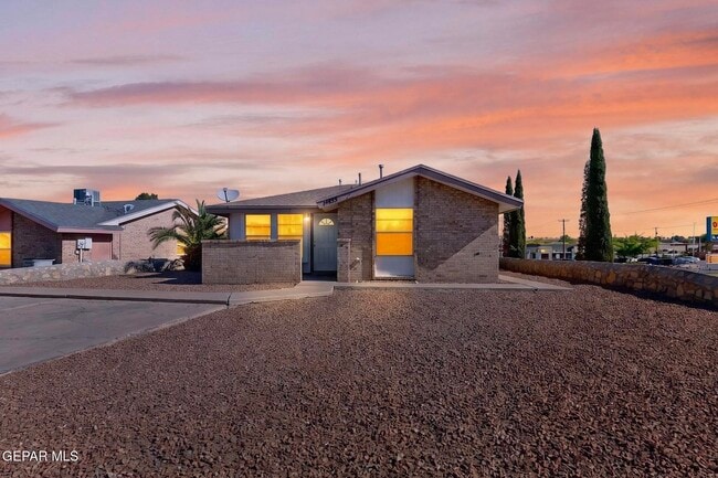 11455 Sundrop Ct in El Paso, TX - Building Photo - Building Photo