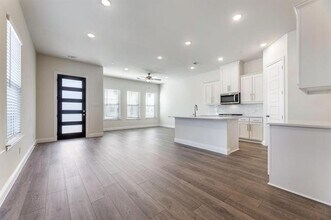 4704 Corriente Vista Ln in McKinney, TX - Building Photo - Building Photo