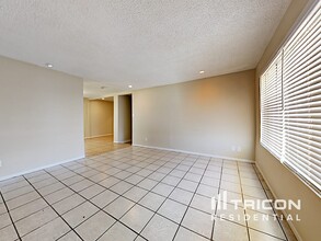 2947 N 77th Ave in Phoenix, AZ - Building Photo - Building Photo