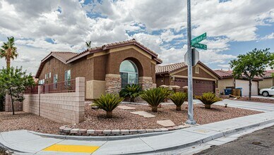 7973 Alpine Fir Ave in Las Vegas, NV - Building Photo - Building Photo