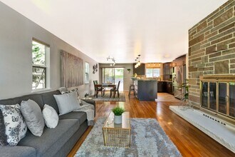 6602 49th Ave S in Seattle, WA - Building Photo - Building Photo