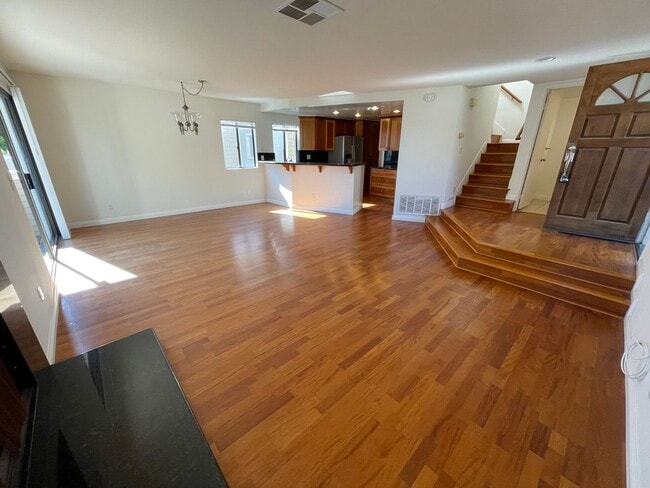 9270 Towne Centre Dr in San Diego, CA - Building Photo - Building Photo