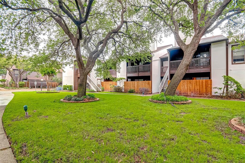 2601 S Braeswood Blvd-Unit -1404 in Houston, TX - Building Photo