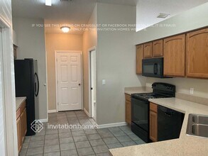 2388 Sweetwater Blvd in St. Cloud, FL - Foto de edificio - Building Photo