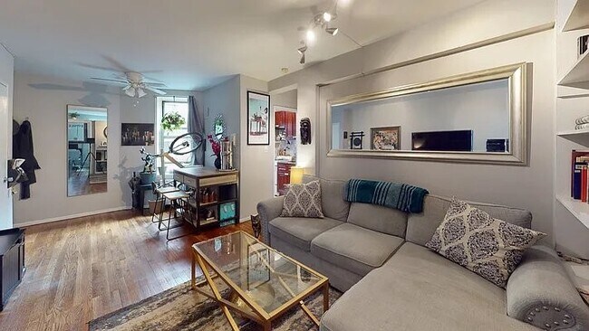 340 E 58th St, Unit 2E/F in New York, NY - Foto de edificio - Building Photo