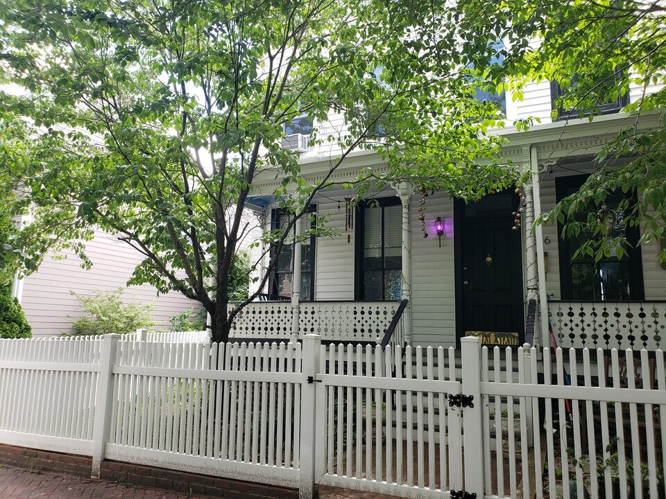 516 S Laurel St in Richmond, VA - Foto de edificio