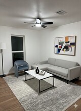 12939 Segrest Dr in Houston, TX - Building Photo - Building Photo