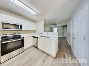 3598 Brookstone Way in Union City, GA - Building Photo - Building Photo