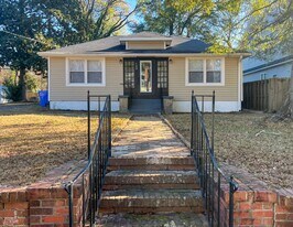 123 John St in Fayetteville, NC - Building Photo
