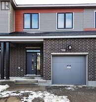 723 Fairline Row in Ottawa, ON - Building Photo