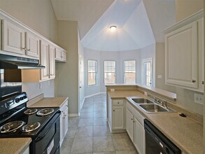 4593 Tulip Run Dr in Memphis, TN - Building Photo - Building Photo