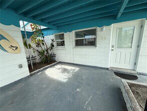 136 174th Ave E in Redington Shores, FL - Building Photo - Building Photo