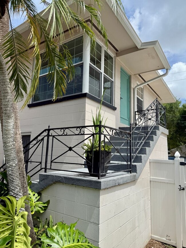 175 28th Ave NE in St. Petersburg, FL - Building Photo - Building Photo