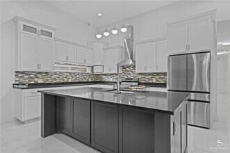 5812 Pelican Ave in McAllen, TX - Building Photo - Building Photo