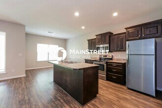 1514 NE Jaclyn Dr in Grain Valley, MO - Building Photo - Building Photo