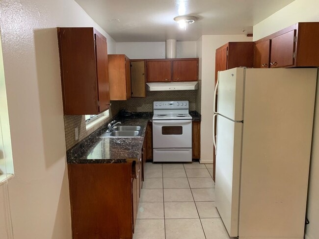1801 Atkamire Dr in Tallahassee, FL - Building Photo - Building Photo