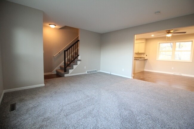 4926 Madison Ave in Des Moines, IA - Foto de edificio - Building Photo