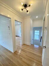 40 E Maple St in New Canaan, CT - Building Photo - Building Photo