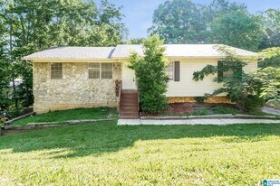 436 15th Ln NW in Center Point, AL - Building Photo