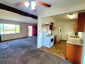 74925 Baseline Rd in Twentynine Palms, CA - Building Photo - Building Photo