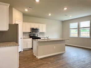 14101 Macquarie Dr in Pflugerville, TX - Building Photo - Building Photo