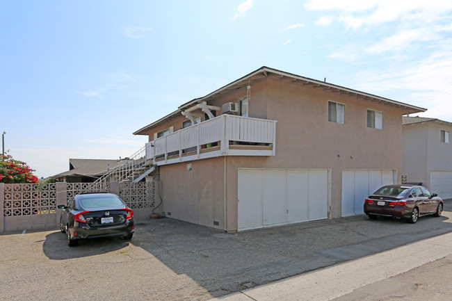 16621 Tunstall Ln in Huntington Beach, CA - Building Photo - Building Photo