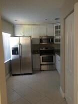 5337 Jog Ln in Delray Beach, FL - Building Photo