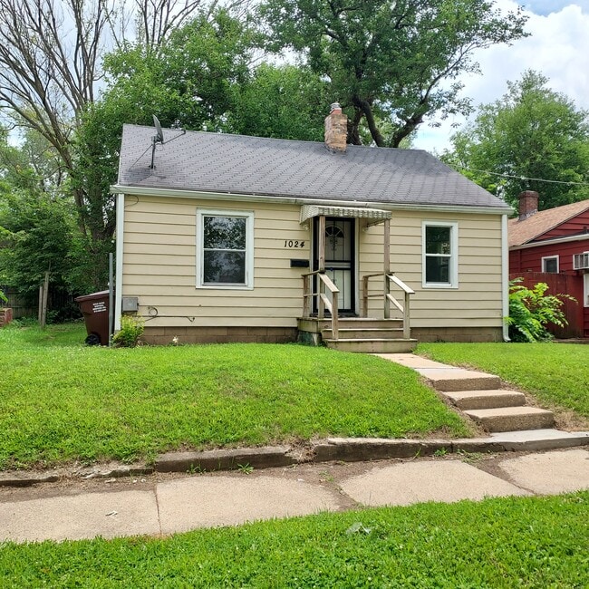 property at 1024 S Court St