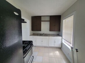 424-426 Natalen Ave in San Antonio, TX - Building Photo - Building Photo