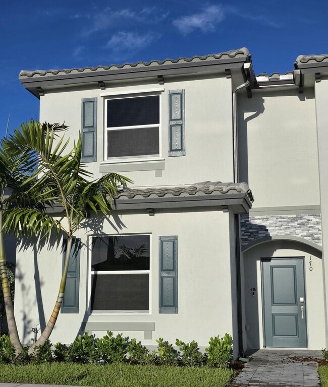 property at 170 SE 10th St