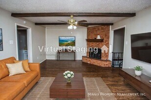 7807 Ave X Ave in Lubbock, TX - Building Photo