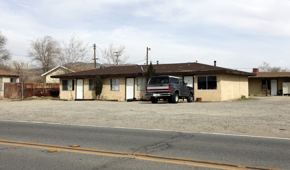 1231 Irwin Rd in Barstow, CA - Building Photo