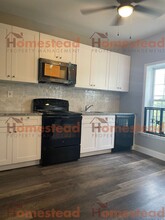 806 DeKalb St, Unit Unit 3 in Norristown, PA - Foto de edificio - Building Photo